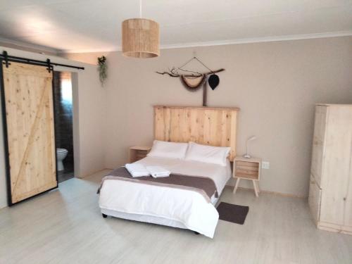 Rustic Stone Lodge in 塔巴津比