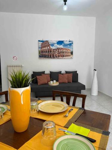 3 FERMATE DAL COLOSSEO - Casa Vacanze Elena - 50 m da METRO GARBATELLA, Rome (photo 3)