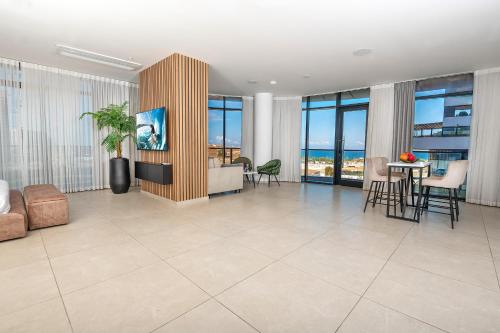 Hi-Yam SeaView Apartments & Suites - יש ממ Hi-Yam SeaView Apartments & Suites - יש ממ