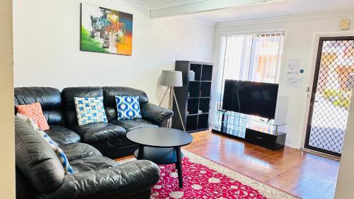 Quiet family Townhouse in Wollongong CBD