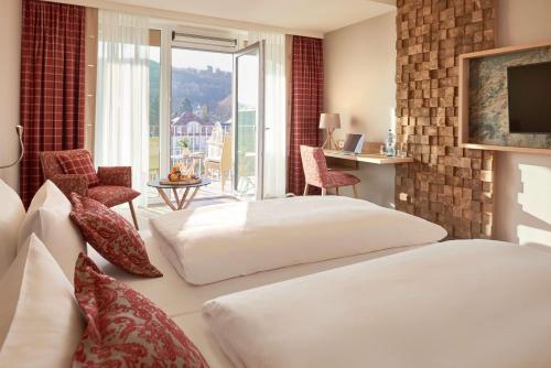 1 queen bed