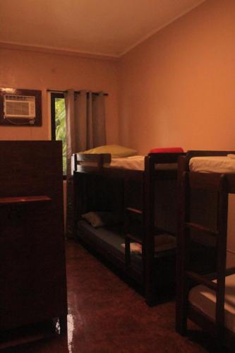 Laguno Bed and Breakfast Room Type - 6-Bed Mixed Dormitory Room