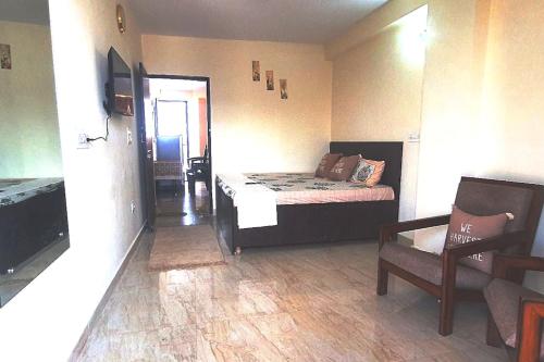 Cozy 1 BHK fully furnished Apt,AC ,Wi-Fi,Kitchen.