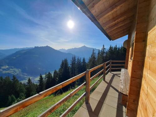 Chalet Nasenalmhütte by Interhome Hippach