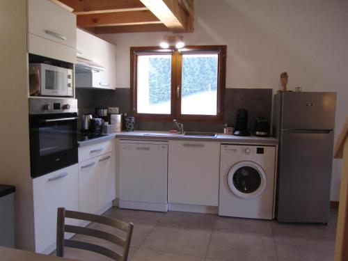 Kitchen, GITE de DRAGOUX in Bouvante
