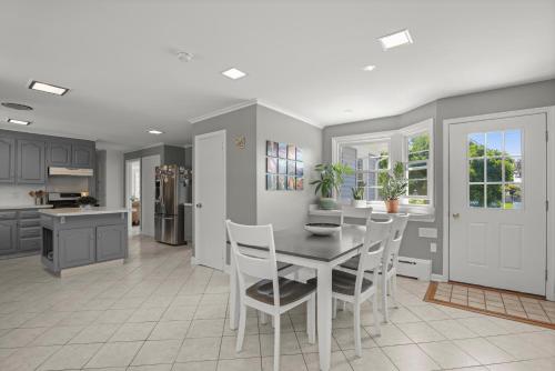 Spacious Gulf Beach Home Spacious Gulf Beach Home