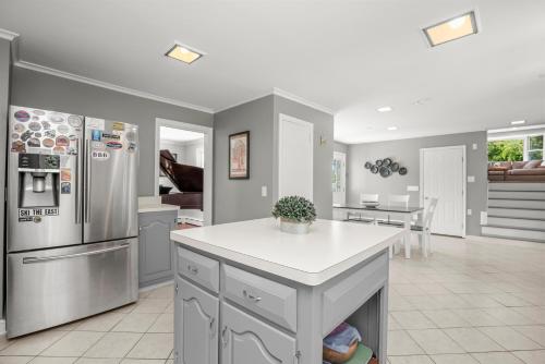 Spacious Gulf Beach Home Spacious Gulf Beach Home