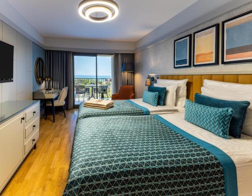 Deluxe Double or Twin Room with Sea View