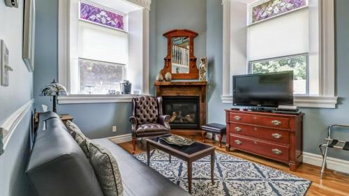 School House Bed and Breakfast C.1859 Room Type - Deluxe King Room