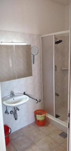 Apartment in Medulin with sea view, balcony, air conditioning, W-LAN (112-5), Medulin (zdjęcie 7)