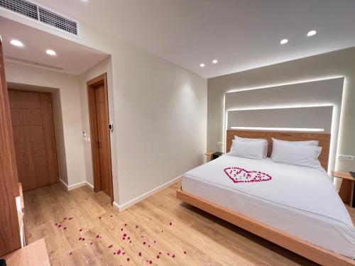 Elpis Guest House - image 3