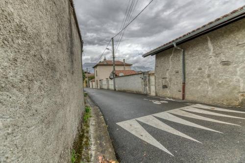 Le Charme Antique¶ Belle maison¶ Centre Gières