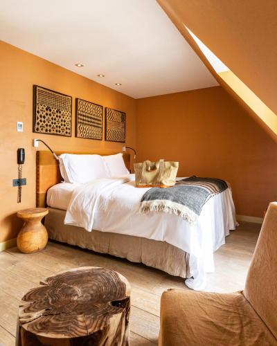 Hidden Hotel - image 5