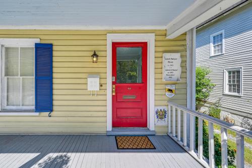 Historic New Bern Apartment Walk to Tryon Palace!