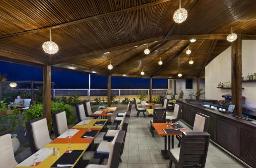 Restaurant, Azalai Hotel Cotonou in Atlantique