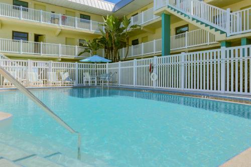 Tuckaway Shores Resort - image 10
