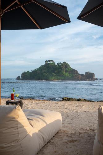 Abode By The Beach in อาหันคาม