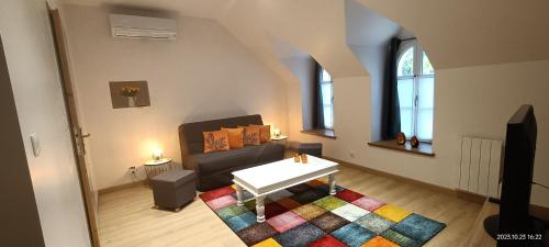 Gîte climatisé VILLA ESPERANZA à Valençay 2 à 5 personnes à 200 m du château proche zoo de Beauval et châteaux de la Loire - La Chapelle-Montmartin