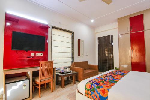 Homefort Stays - Sector 45 Near Cyber Park & Artemis Hospital