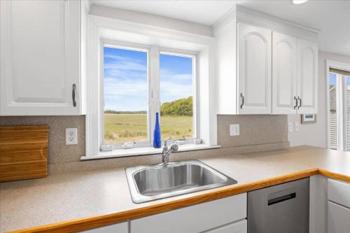 Glades Manor: Minot Beach Scituate in Scituate, USA