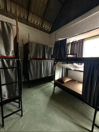 Seashell Guesthouse, bar and tattoos