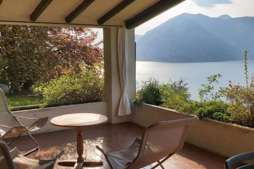 Villa exclusive view of Monte Isola - Iseo Lake