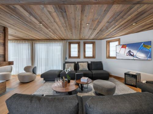 Chalet neuf avec piscine, sauna et proche des pistes à Courchevel Village - FR-1-562-49 (Chalet neuf avec piscine, sauna et proche des pistes a Courchevel Village - FR-1-562-49) in Courchevel