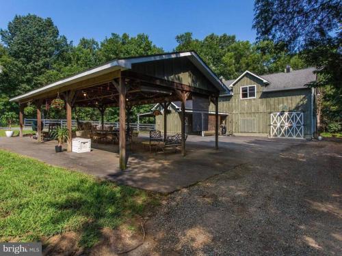 Barnhouse+1000sqft PartySpace for rent@Gainesville