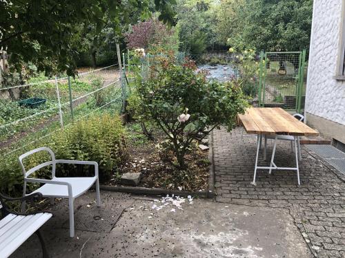 Mainstockheim by Kitzingen & Main bis 6 Personen mit Balkon nur 16 km nach Würzburg!