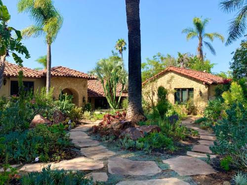 Celebrity Dream Estate in Rancho Santa Fe, USA