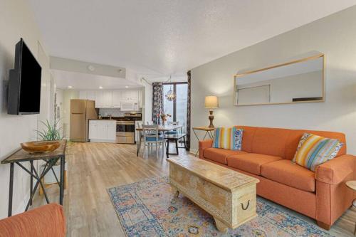 Immense with this 1BR Oceanview Suite 402, Myrtle Beach