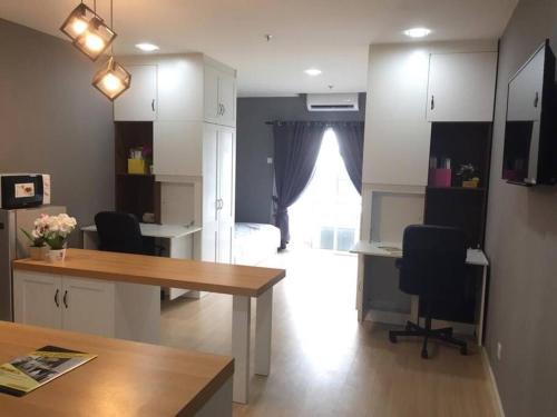 Champs Elysees by Landmark @ Kampar Champs Elysees by Landmark @ Kampar