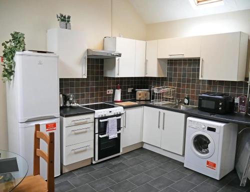 2 bedrooms, 4 beds