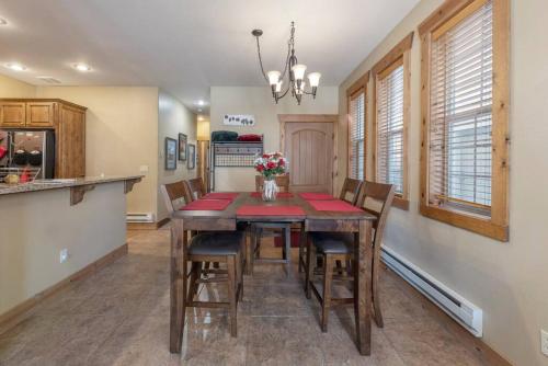 3 Br First Level Condo in Driggs with High in Driggs, USA