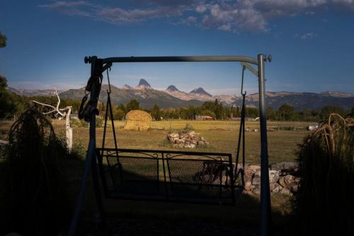 4 Peaks Teton Views Log Cabin - Close to Stellar 4 Peaks Teton Views Log Cabin - Close to Stellar