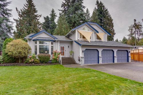 Spacious Bonney Lake Home with Game Room and Gazebo!