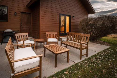 Harris Hawk Cabin in Victor, Id with Air in Victor, USA