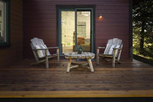 Tailwind Cabin Creek Front - Close to Targhee Tailwind Cabin Creek Front - Close to Targhee