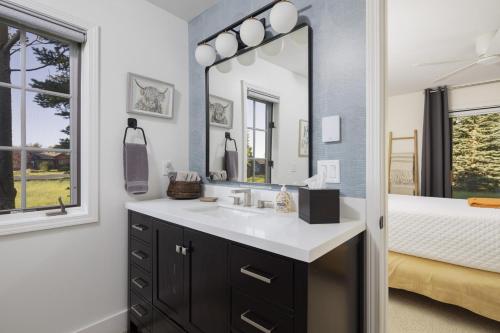 Tailwind Cabin Creek Front - Close to Targhee Tailwind Cabin Creek Front - Close to Targhee