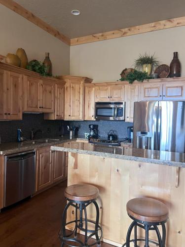 Teton Springs Condo with Underground Parking in Victor, USA