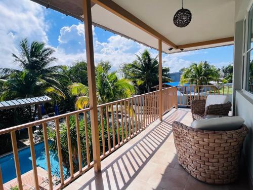 balkon/terras, Numero Uno Piñones (Numero Uno Pinones) in Loiza