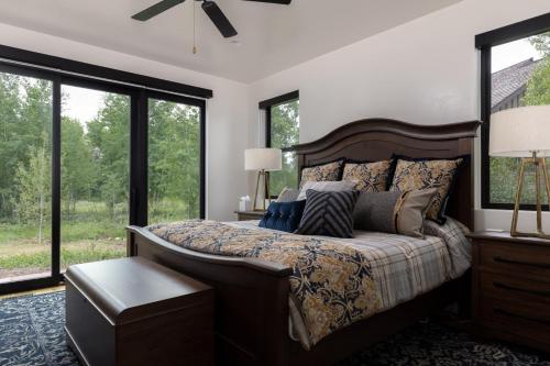 Redtail Solitude House Redtail Solitude House