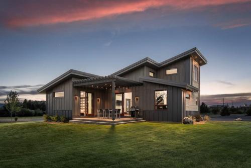 Downtown Driggs Modern Marvel - Walkable in Driggs, USA