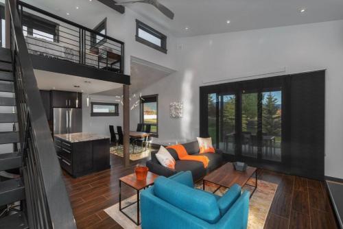 Downtown Driggs Modern Marvel - Walkable in Driggs, USA