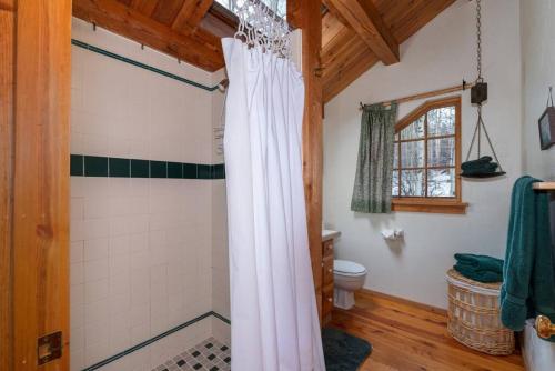 Windigo Lodge - base of Teton Pass Windigo Lodge - base of Teton Pass