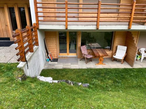 Balcony/terrace, Magnifique studio Ski In-Ski Out - Pas de parking hiver in Bagnes