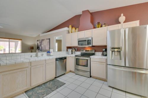 Desert Retreat with Pool 5 Mi to Lake Havasu! - image 7