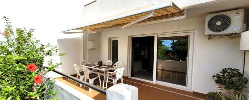 Ferienhaus mit Pool primera linea - image 8