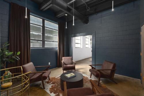 Rock n Row Warehouse HUGE Modern Unique Space in Nashville, USA