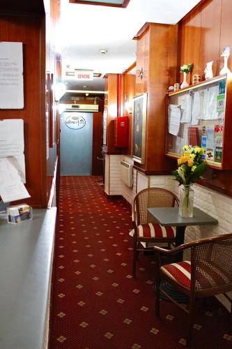 Hotel Fiorella - image 4
